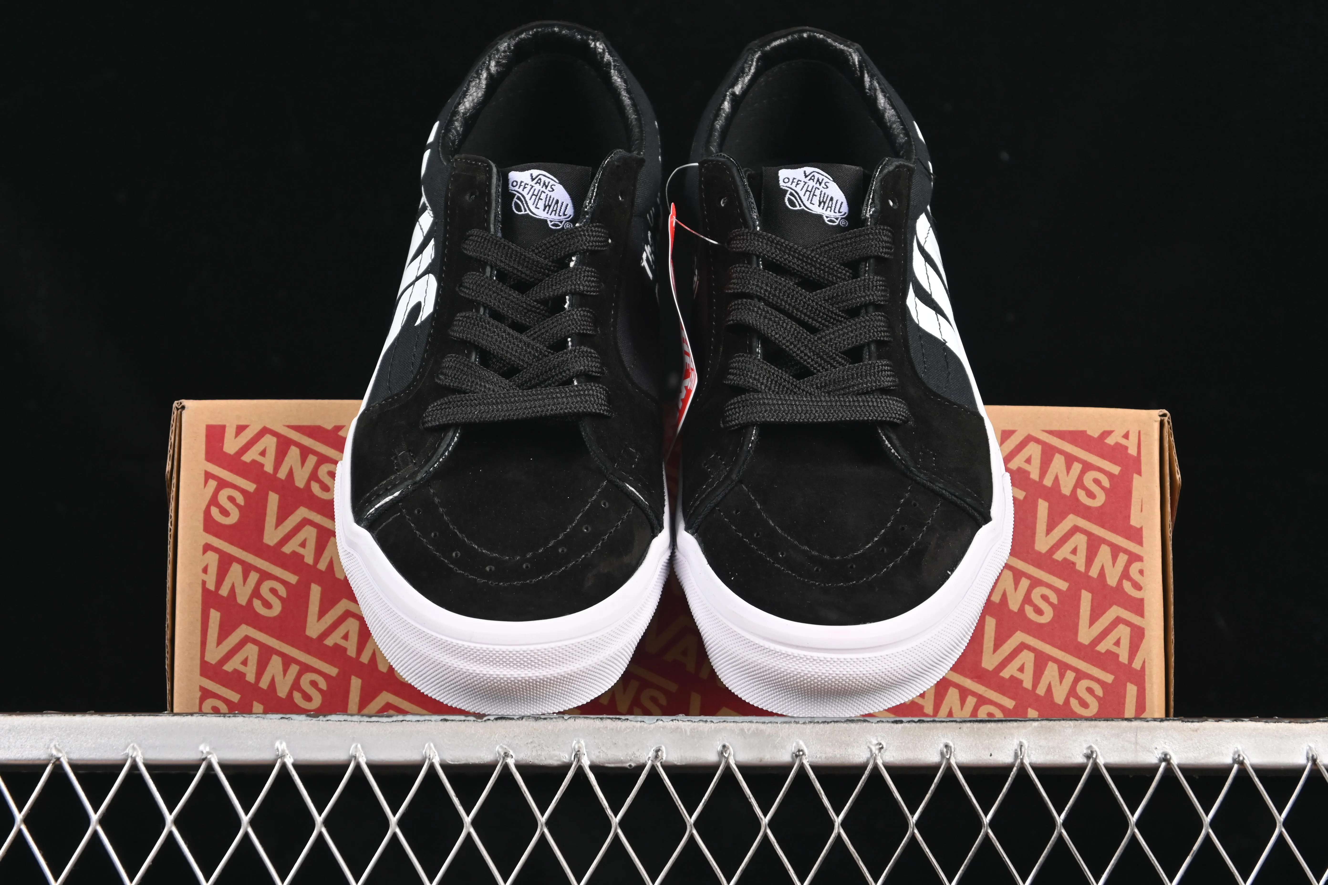 All categories Vans Vans series Vans Low Vans low-top Vans Sk8-Low Vans large logo anti-slip casual skateboard shoes VN0A5KXDY28